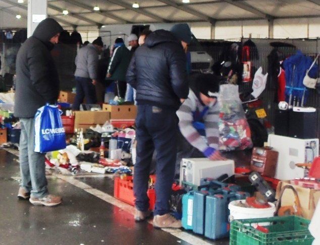 Elköltözik régi helyéről a váradi ócskapiac