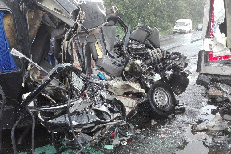 Fogházbüntetést kapott a 3 halálos áldozatot követelő buszbaleset sofőrje