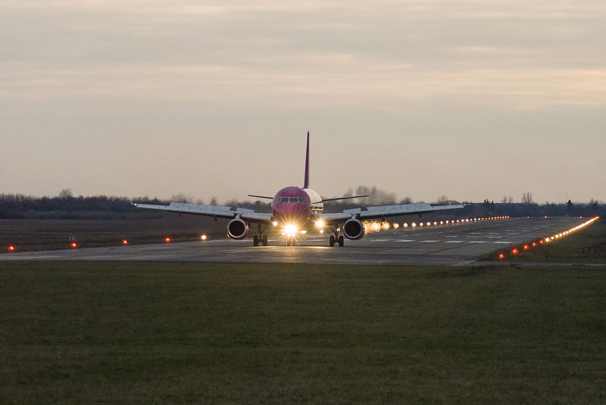 Idén július végéig többen repültek a Debrecen Airportról, mint a város teljes lakossága