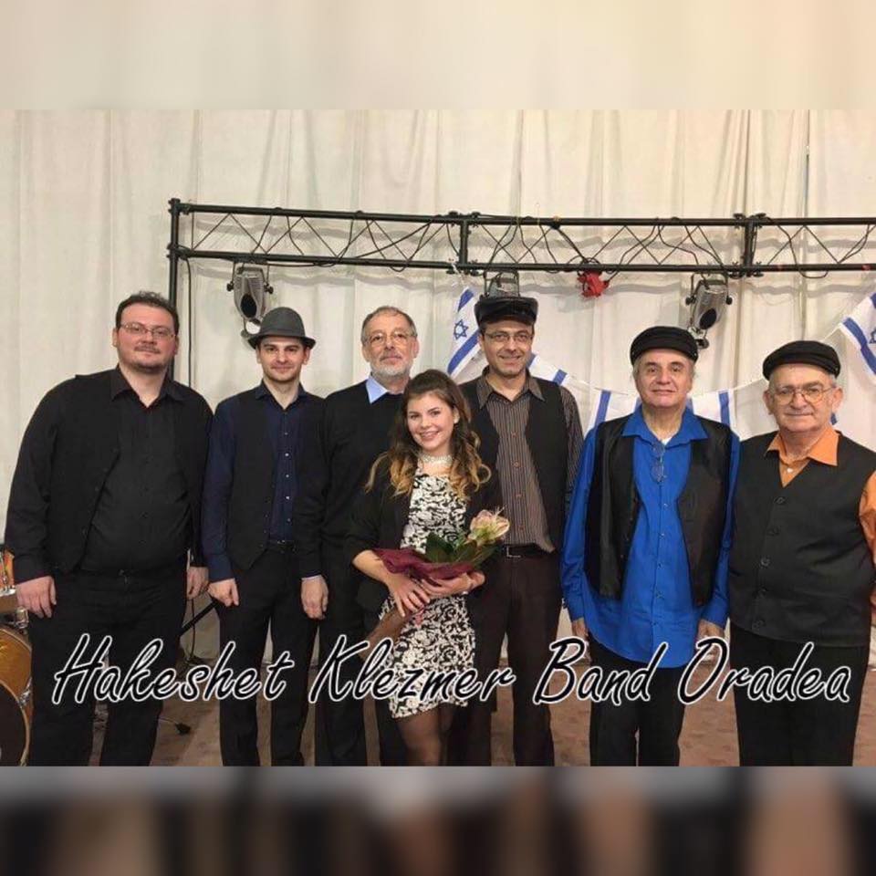 Koncertet ad a Hakeshet Klezmer Band a neológ zsinagógában