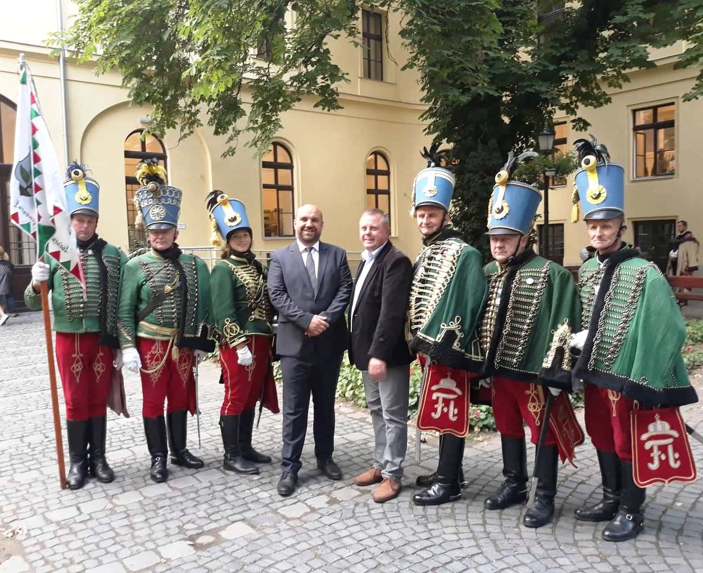 Amikor a bihardiószegi huszárok ?megszállták? a debreceni városházát