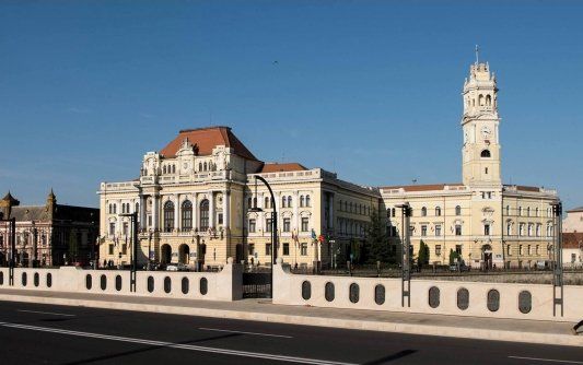 Elköltözik a nagyváradi polgármester irodája