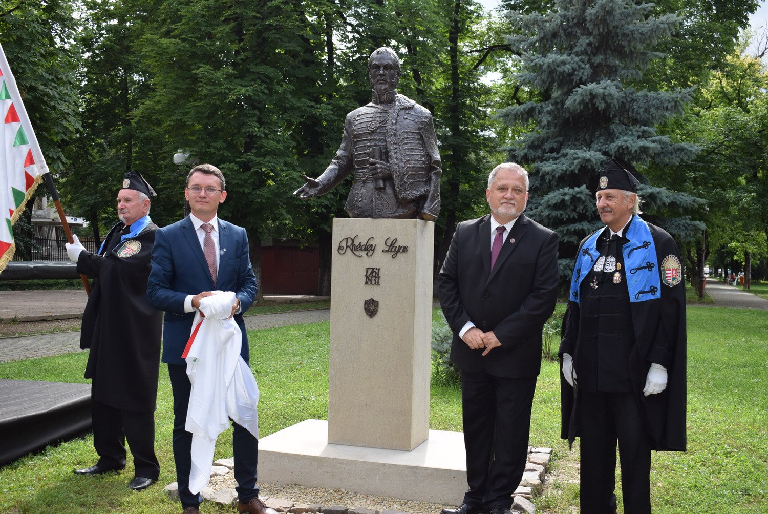 Felavatták gróf Rhédey Lajos szobrát Nagyváradon