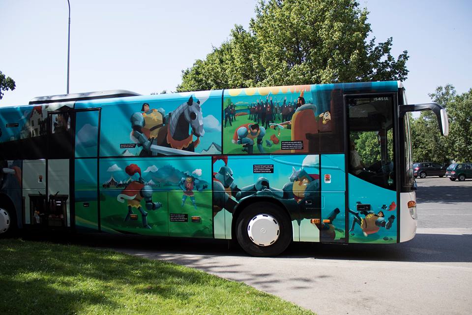 Eddig hetvenezren látták az Arany János-mobiltárlatot, az  ?Arany 200 busz? Debrecenben és Nagyszalontán is leparkolt