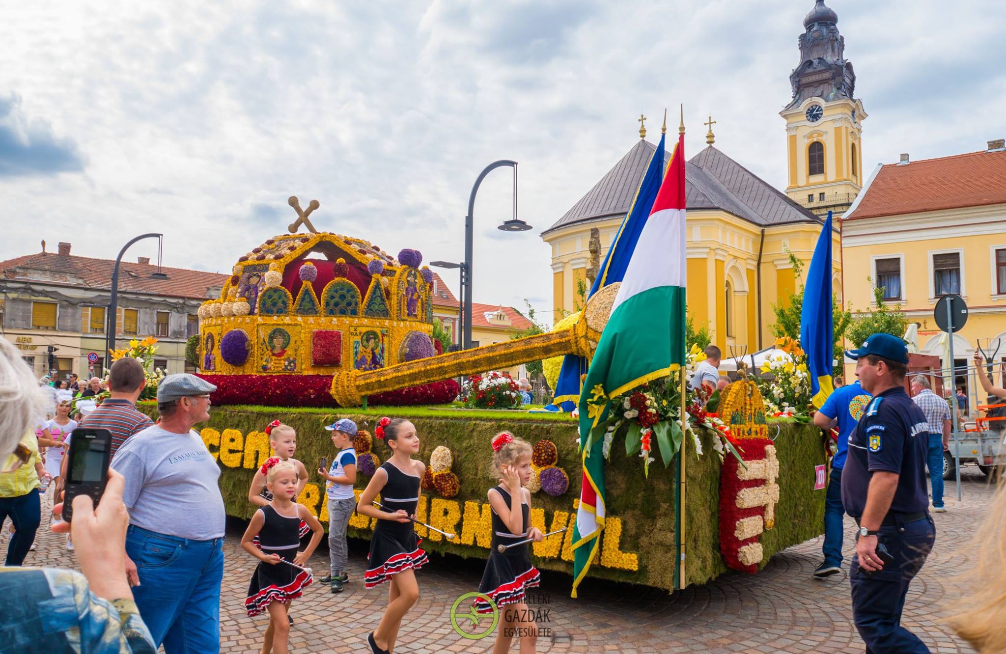 Összeállt a Nagyváradra érkező debreceni virágkocsik programja
