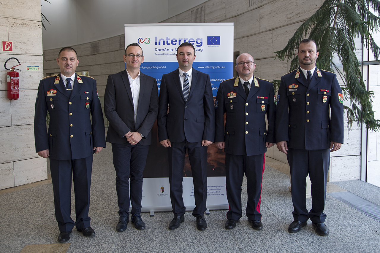 Bors községben oktatóközpont, Hajdúszoboszlón kiképzőbázis épül. Megtartották az Interreg pályázat nyitórendezvényét.