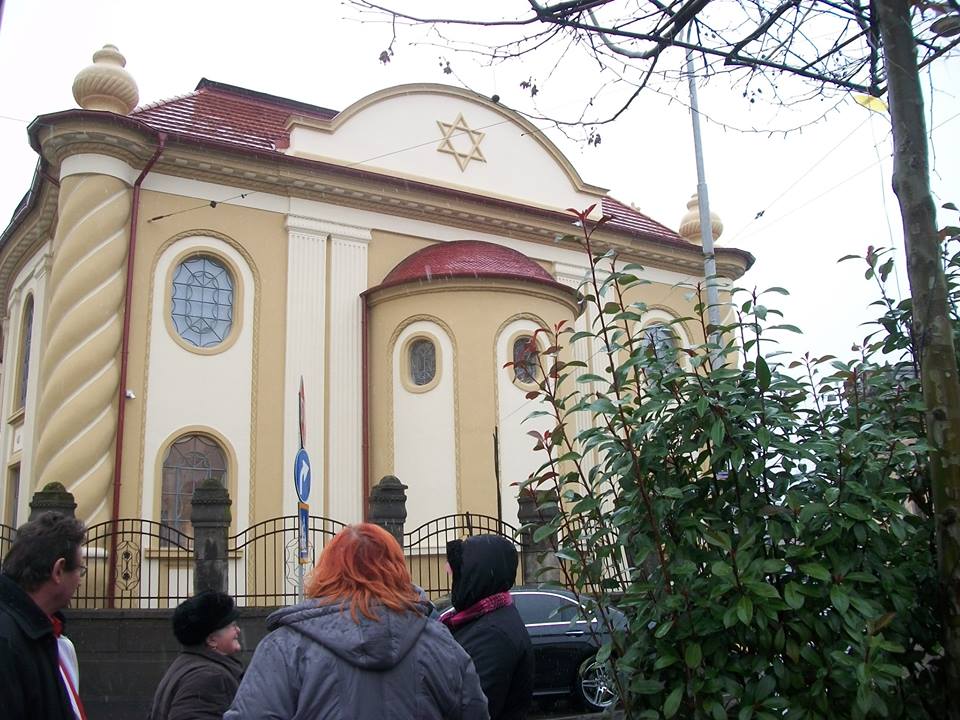 Nagyváradon ünnepelték a fák újévét a Debreceni Zsidó Hitközség tagjai