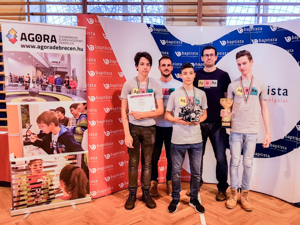 Aranyérmet szerzett az Agóra csapata a Magyar Ifjúsági Robot Kupán