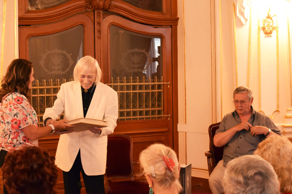 Budapesten kísérik utolsó útjára a Szigligeti Színház örökös tagját, Szabó József Ódzsa rendezőt