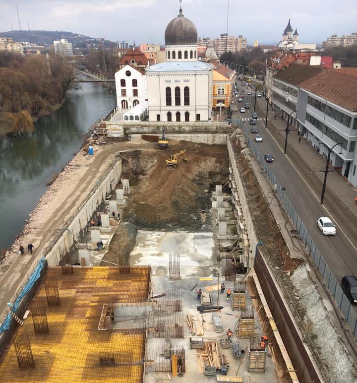 Újraindult a mélygarázs építése Nagyvárad központjában