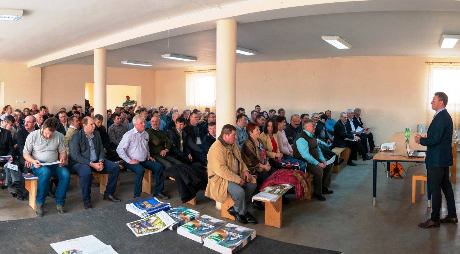 Debreceni szakemberek az érmelléki gazdák szentjobbi konferenciáján