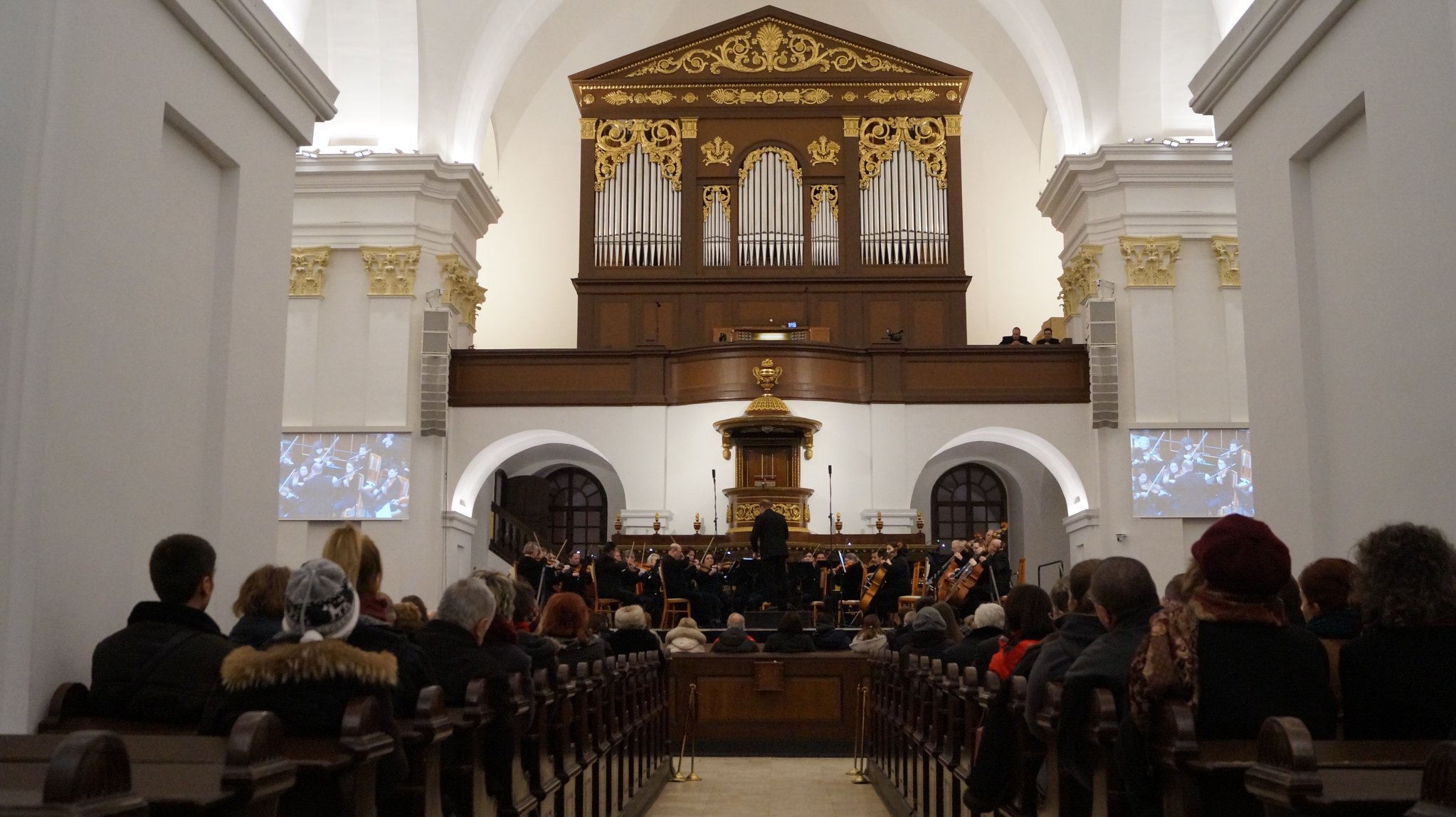 Bach Mindenkinek: Debrecenben Kristófi János Zsigmond, Váradon Csorba Gergő orgonajátékában gyönyörködhetünk