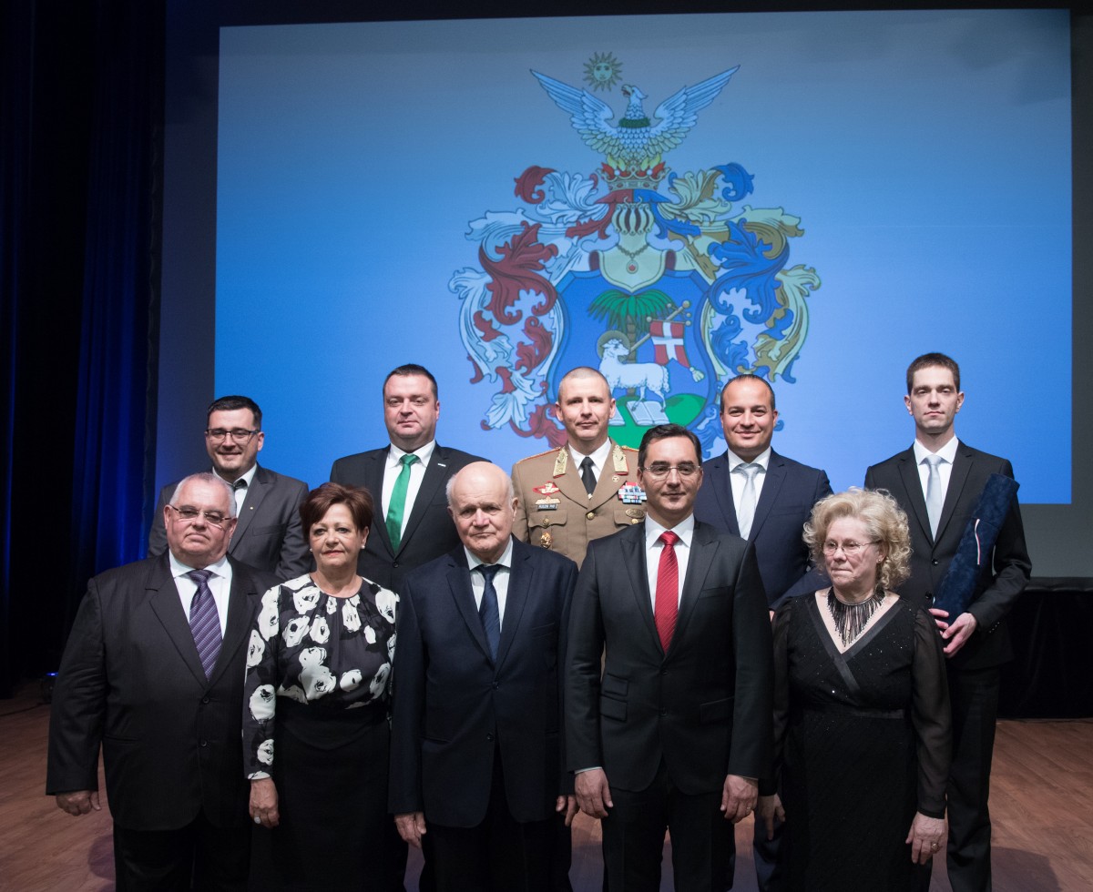 Elismeréseket adtak át a város napján