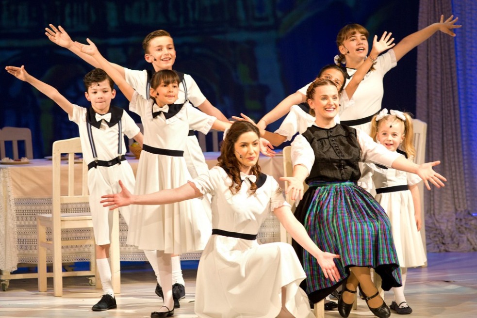 A muzsika hangja - Új musicalbemutatóval indította színházi fesztiválját a nagyváradi Regina Maria Színház