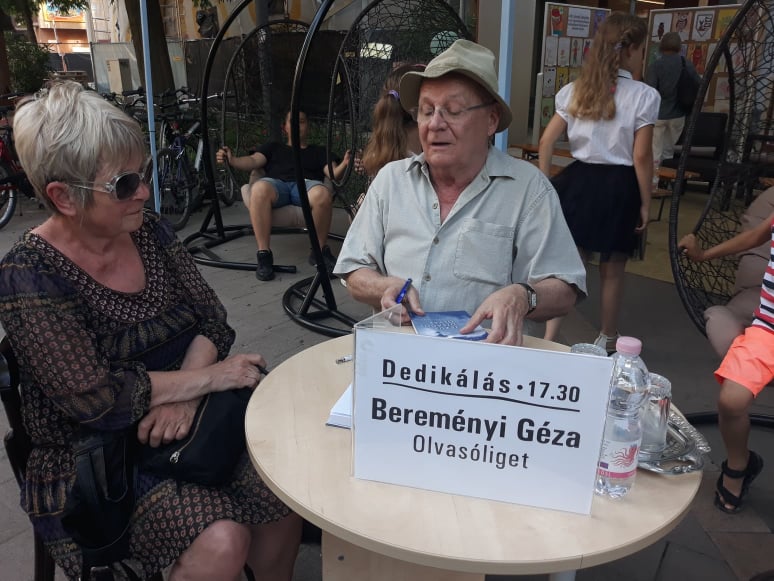 Hivatalosan is megnyitotta kapuit a Debreceni Ünnepi Könyvhét