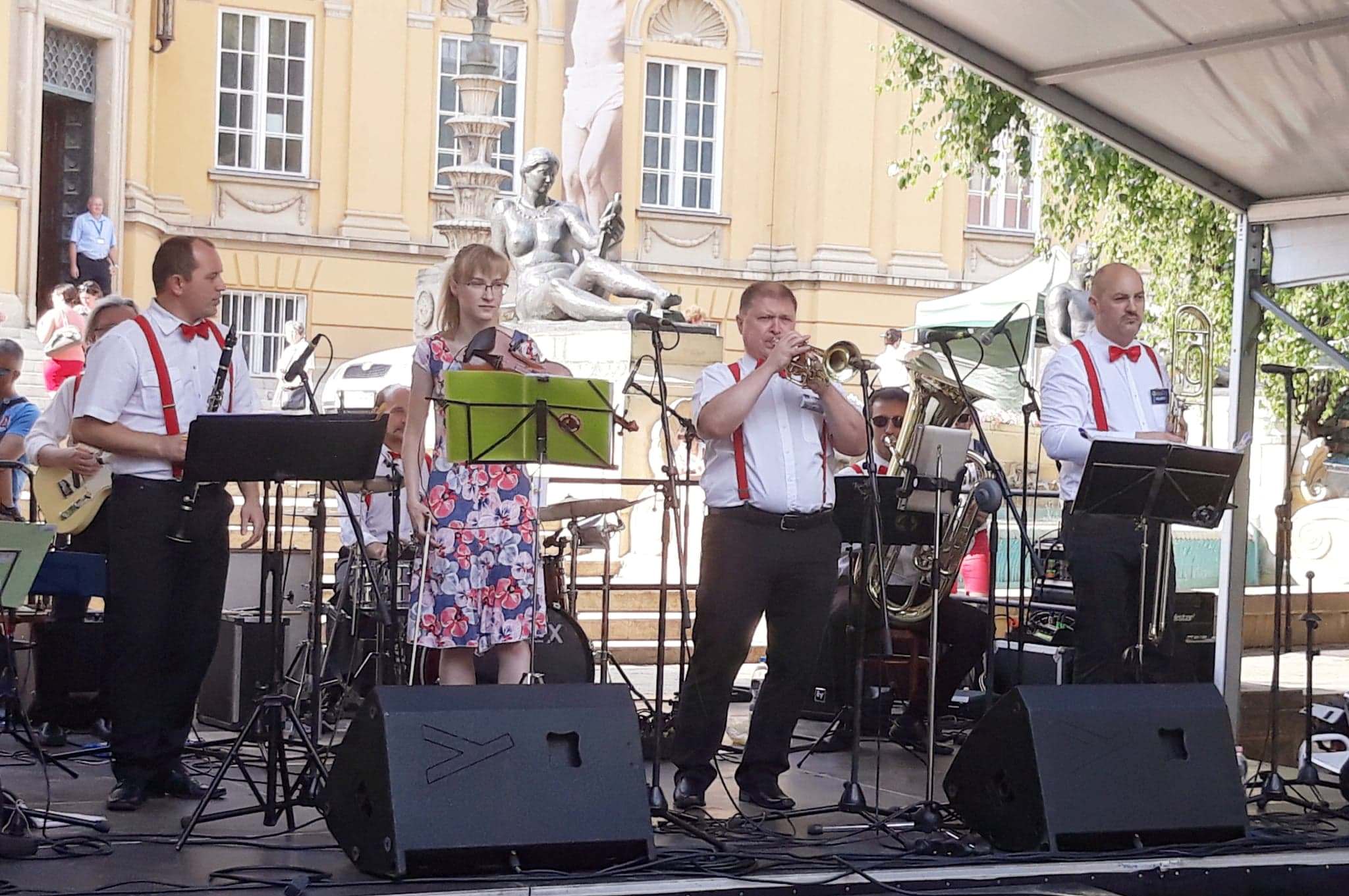 Izgatottan készül első nagyváradi fellépésére a Debrecen Dixieland Jazz Band