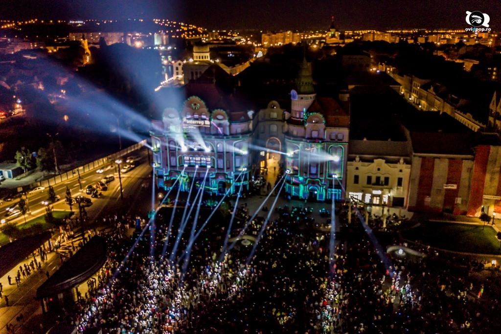 Nagyvárad főterén ünnepelték a szecesszió világnapját