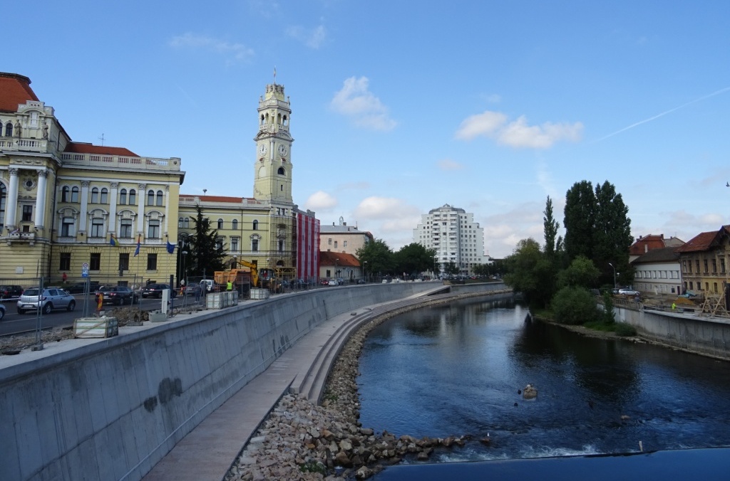 Jól haladnak a folyóparti sétány kialakításának munkálatai Nagyváradon