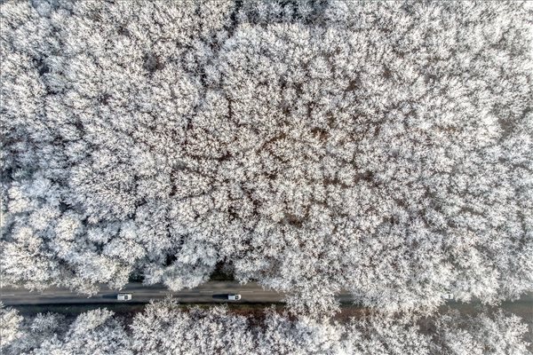 Téli közúti közlekedés Debrecen közelében