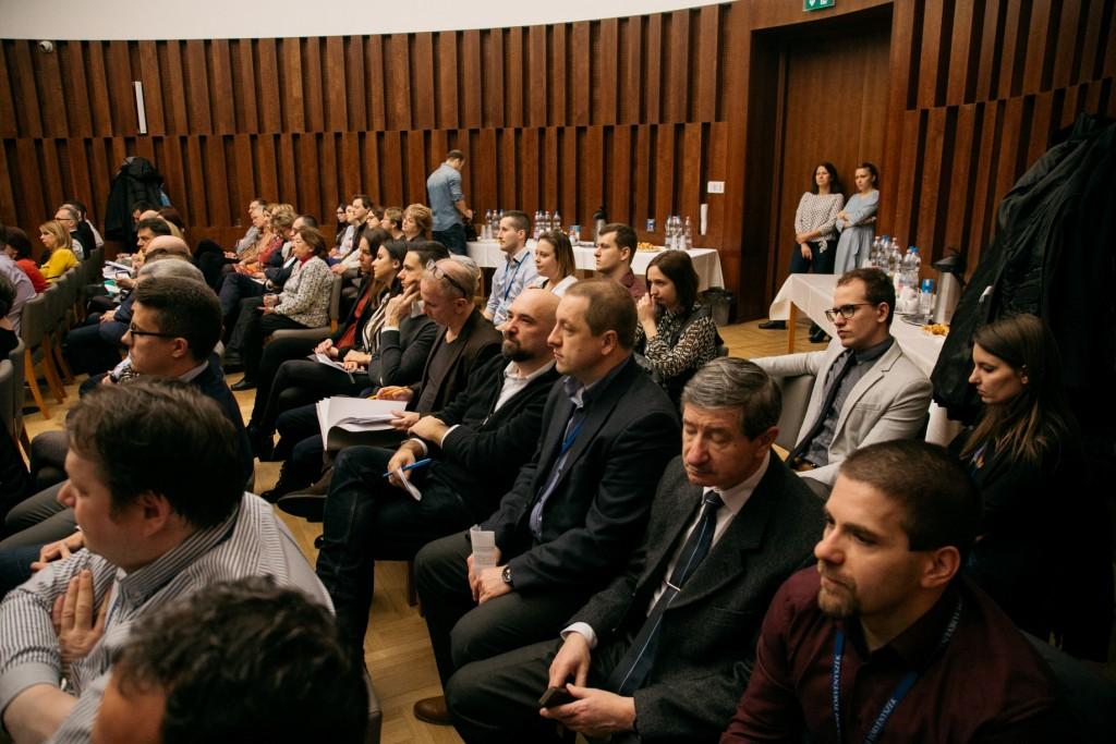 Lebilincselő büntetőeljárások ? gyilkos elmék rémtettei: a Debreceni Járásbíróságon a kolozsvári kalapácsos ember története