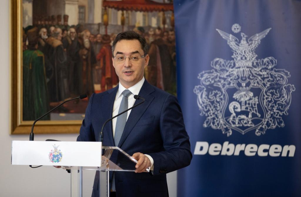 Papp László polgármester ismertette Debrecen 2020-as költségvetés tervezetének fő számait
