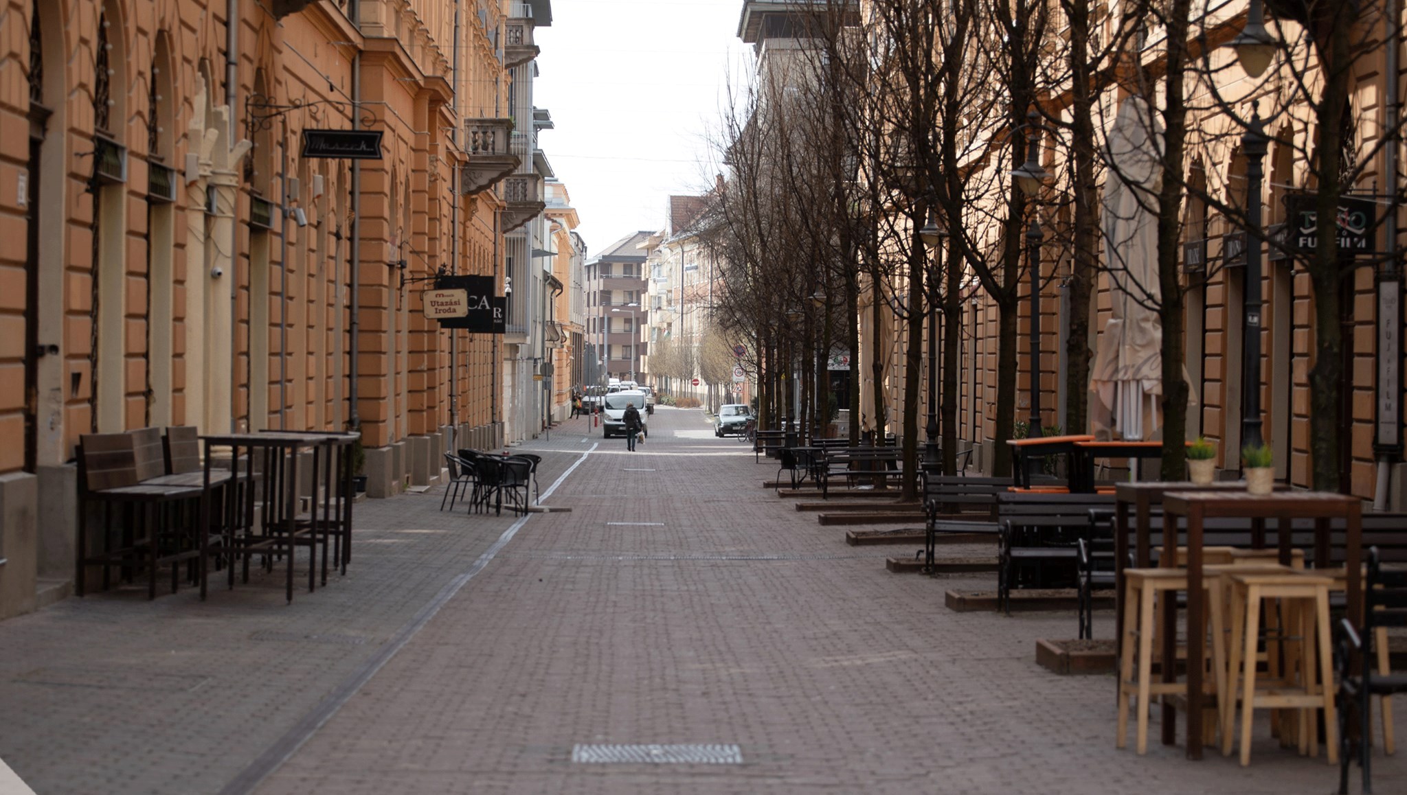Debrecenben és Nagyváradon is kedvezményt adnak az önkormányzati tulajdonú boltok és vendéglátóegységek bérlőinek