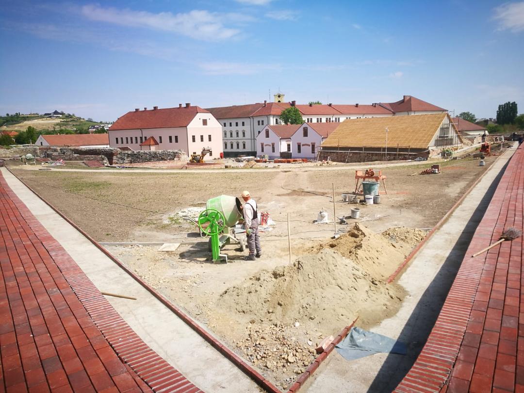 Javában tart a nagyváradi vár felújítása