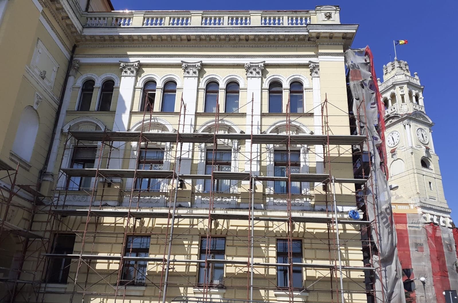 Befejeződött a nagyváradi városháza Körös felőli oldalszárnyának felújítása