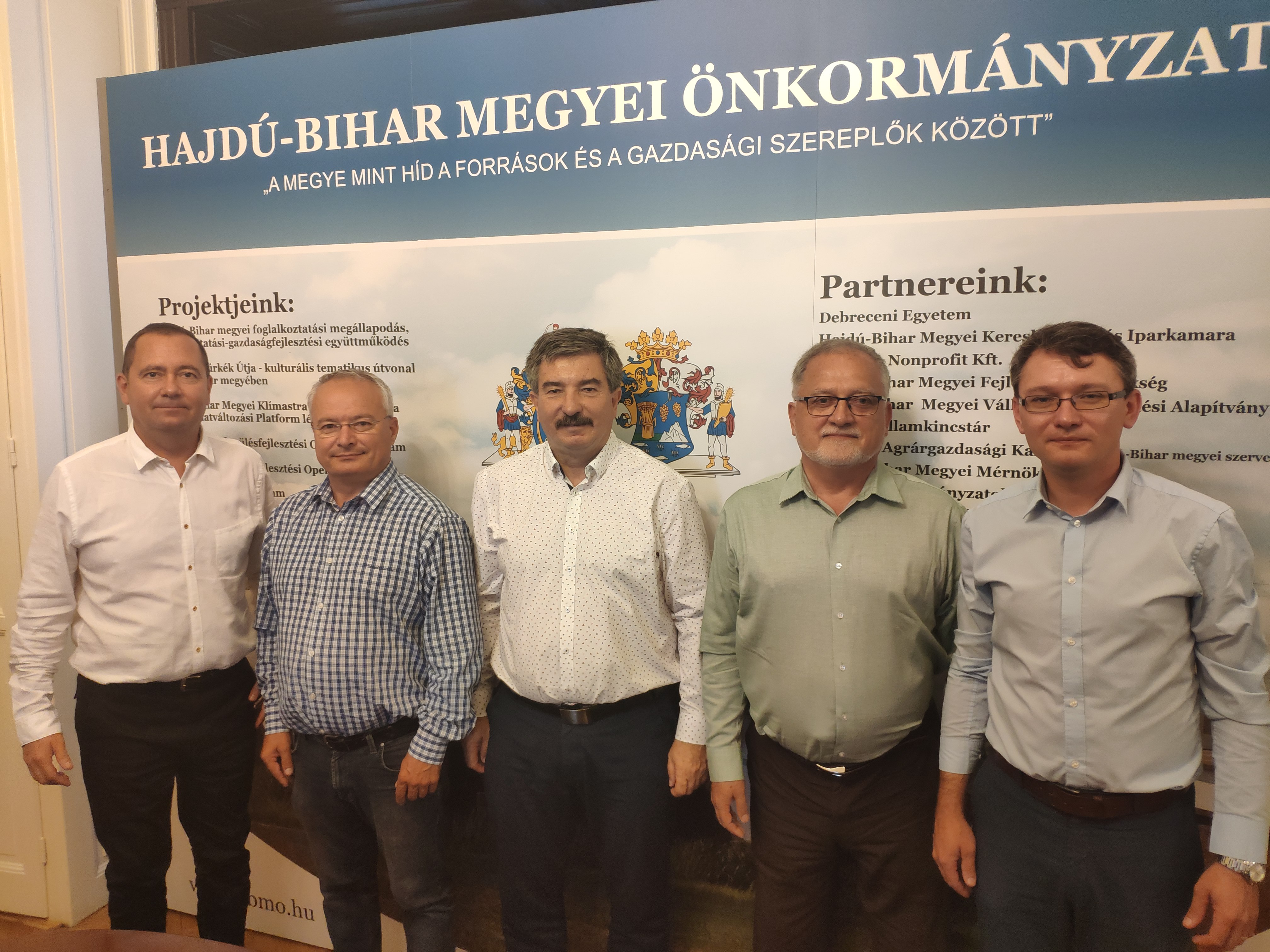 Debrecen és Nagyvárad szorosabb együttműködéséről is szó esett a hajdú-bihari vezetők és a Néppárt képviselői közötti találkozón