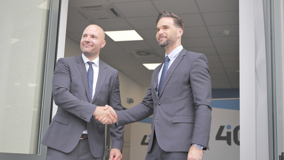 Debrecenben nyitott regionális központot a 4iG