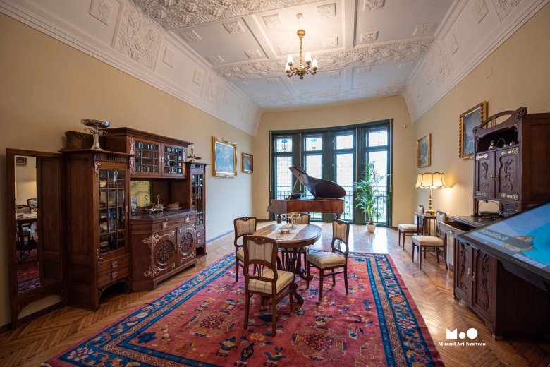 Krónika: Időutazás a nagyváradi polgárság bensőséges világába a restaurált szecessziós múzeumban