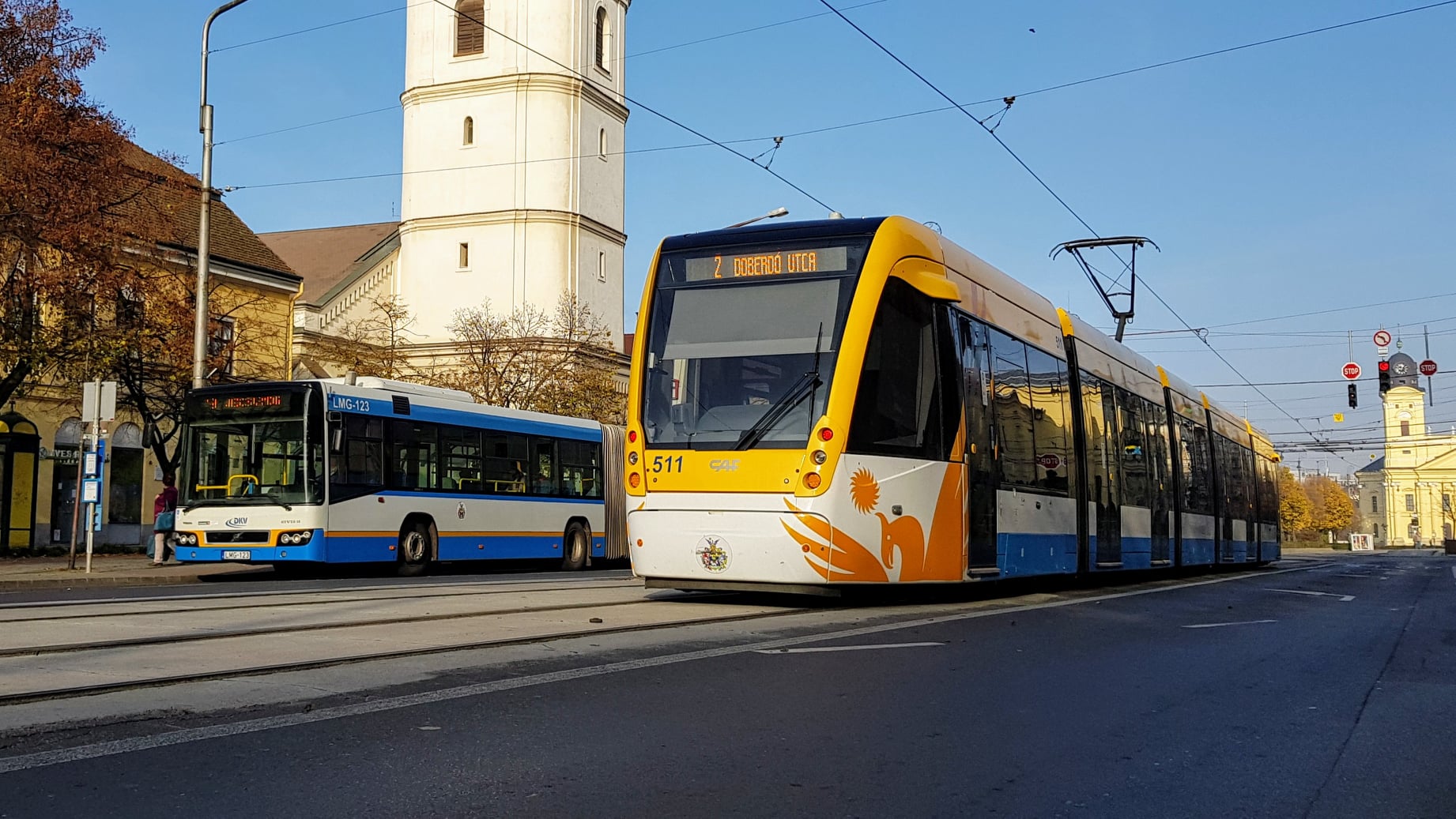 Időalapú jegyet vezetnek be a közösségi közlekedésben Debrecenben