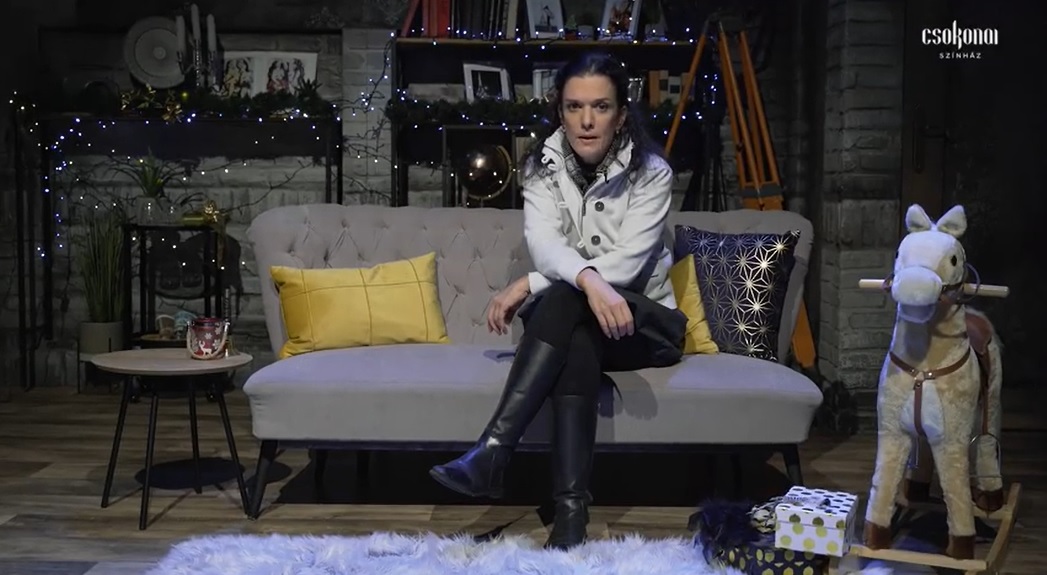 ?Az ünnep azé, aki várja? ? Online adventi kalendáriumot indított a Csokonai Színház