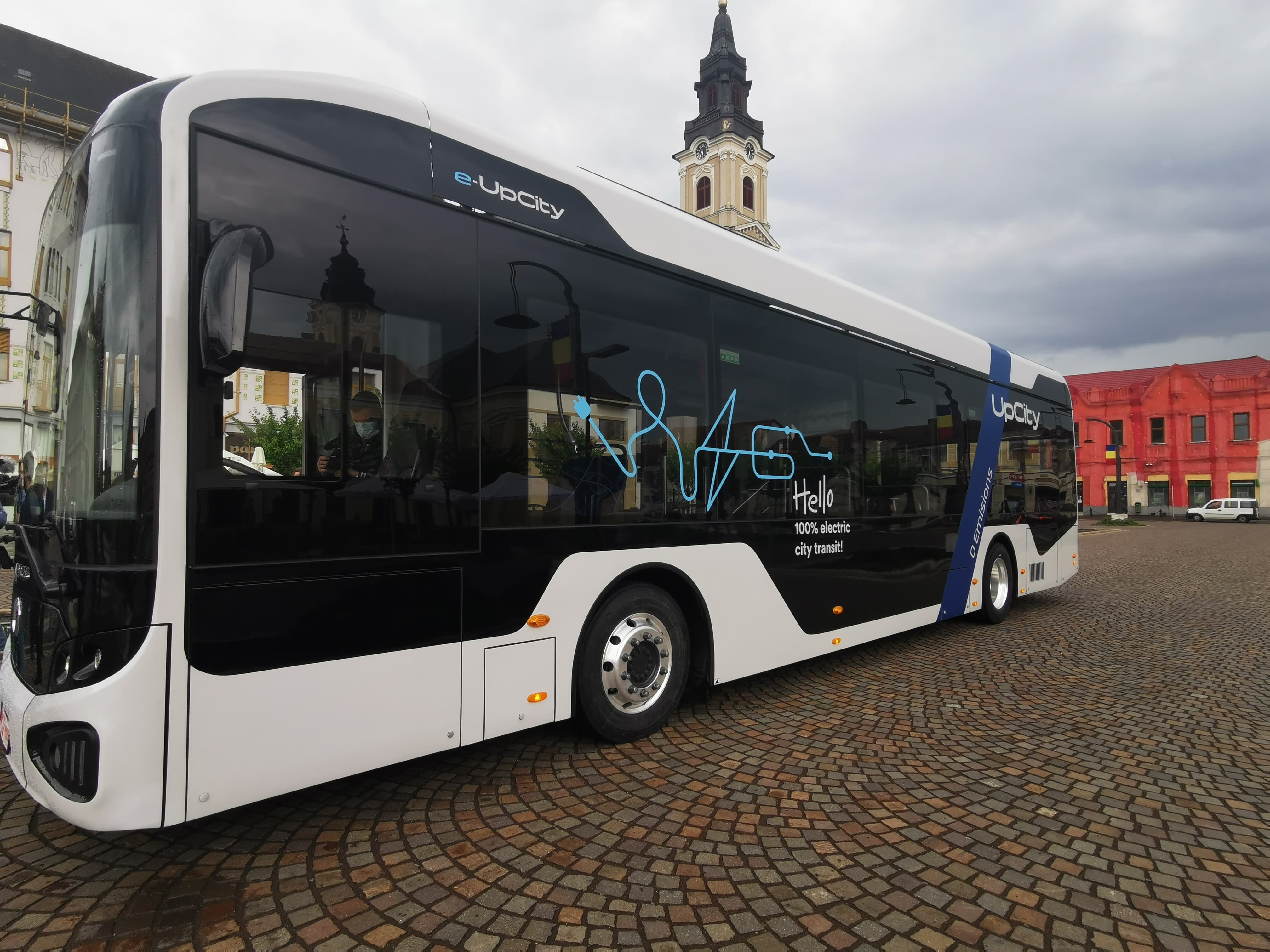 Tisztán elektromos buszt tesztelnek Nagyváradon