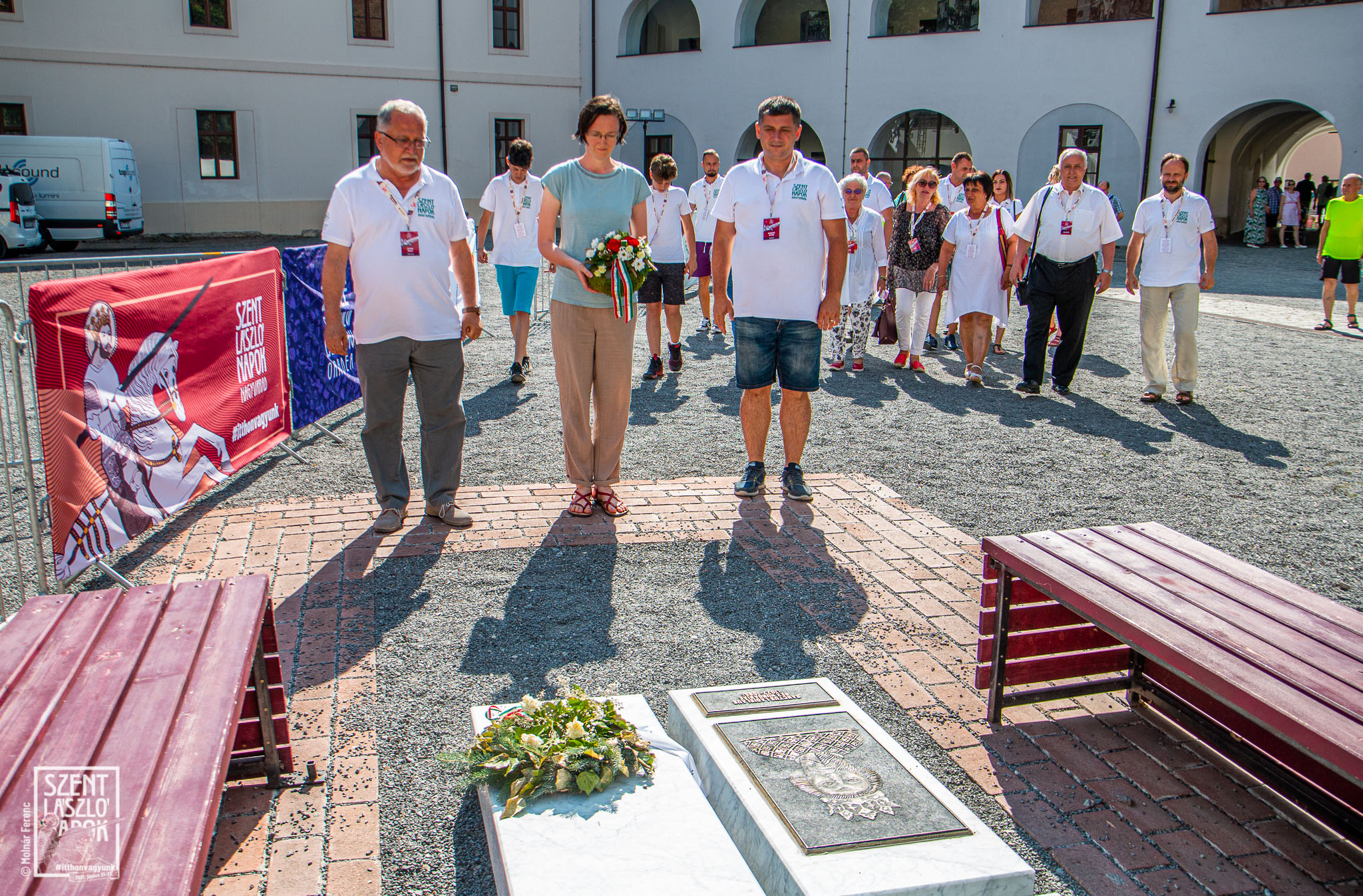 Főhajtás Szent László előtt