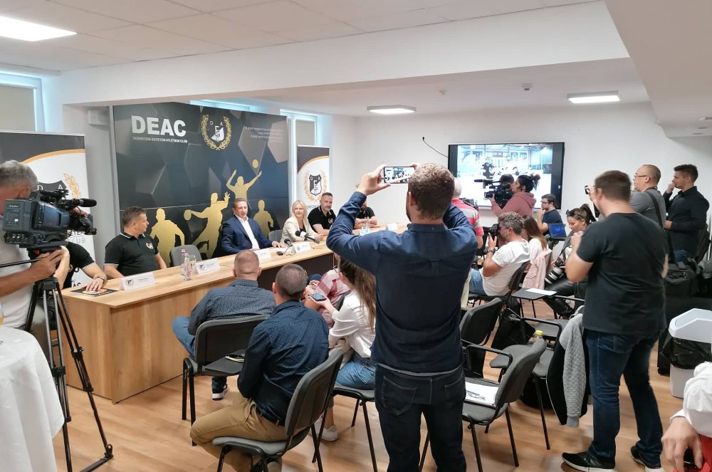 Új szezonra készül a DEAC jégkorongcsapata ? Idén is a maximumra törekszenek