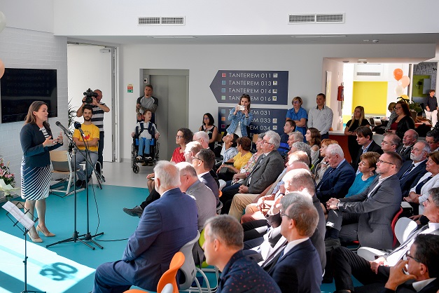 Felavatták az Immánuel otthon új épületét Debrecenben
