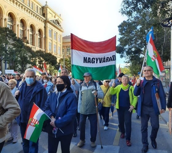 Nagyváradi magyarok is ott voltak a Békemenetben