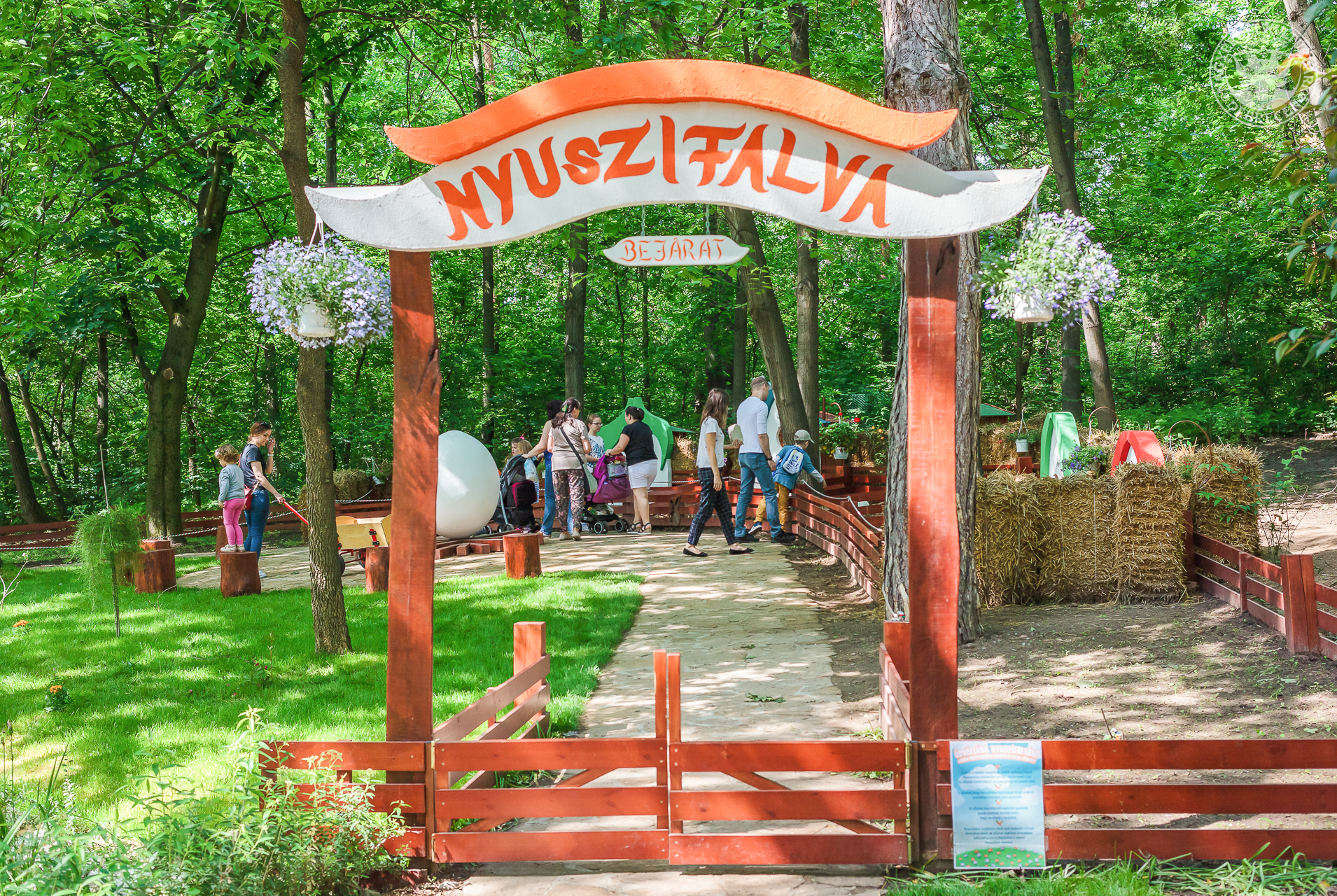 Szezonnyitó és húsvét a Debreceni Állatkertben és Vidámparkban