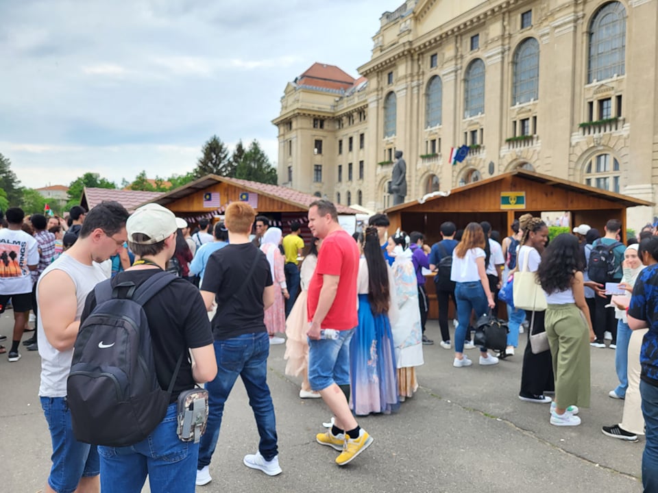 Ismét a nemzetközi gasztronómiáé volt a főszerep a Debreceni Egyetemen