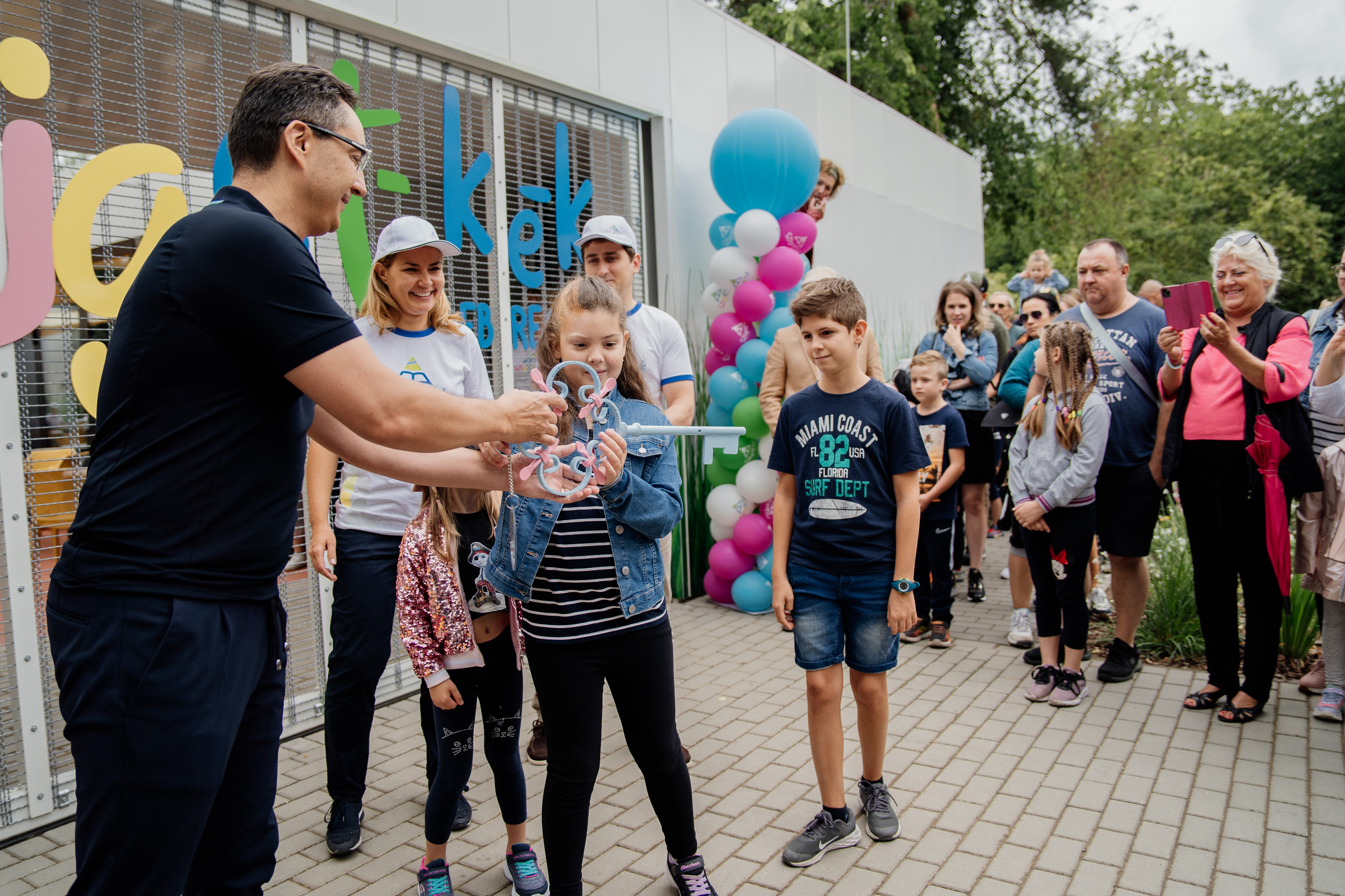 Megnyitott a Sziget-kék, Debrecen legnagyobb, négyévszakos játszótere