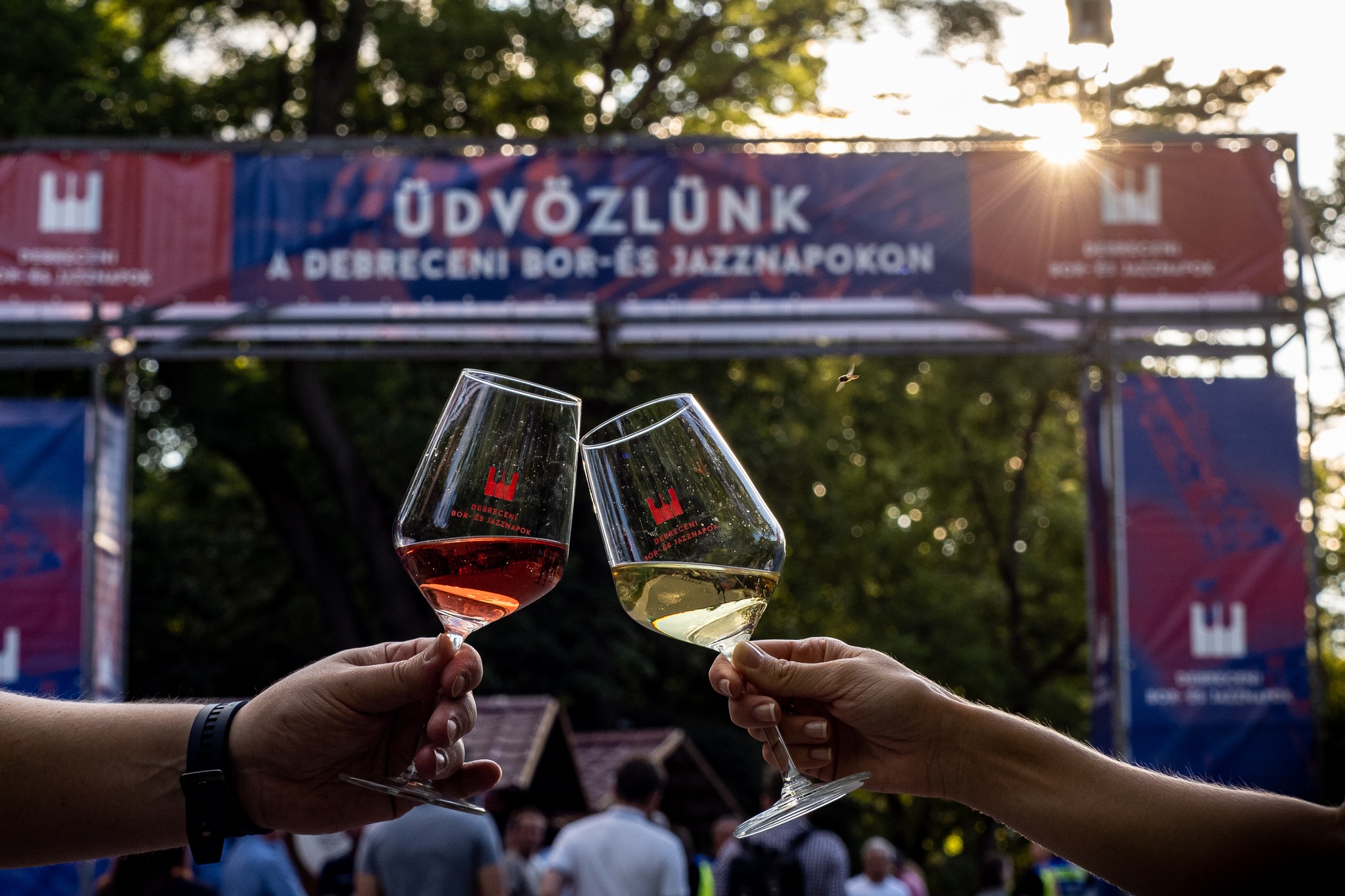 Csütörtökön kezdődnek a Debreceni Bor- és Jazznapok programjai
