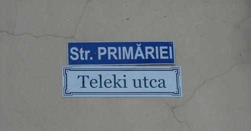A történelmi magyar utcaneveket is feltüntetik Nagyvárad belvárosában