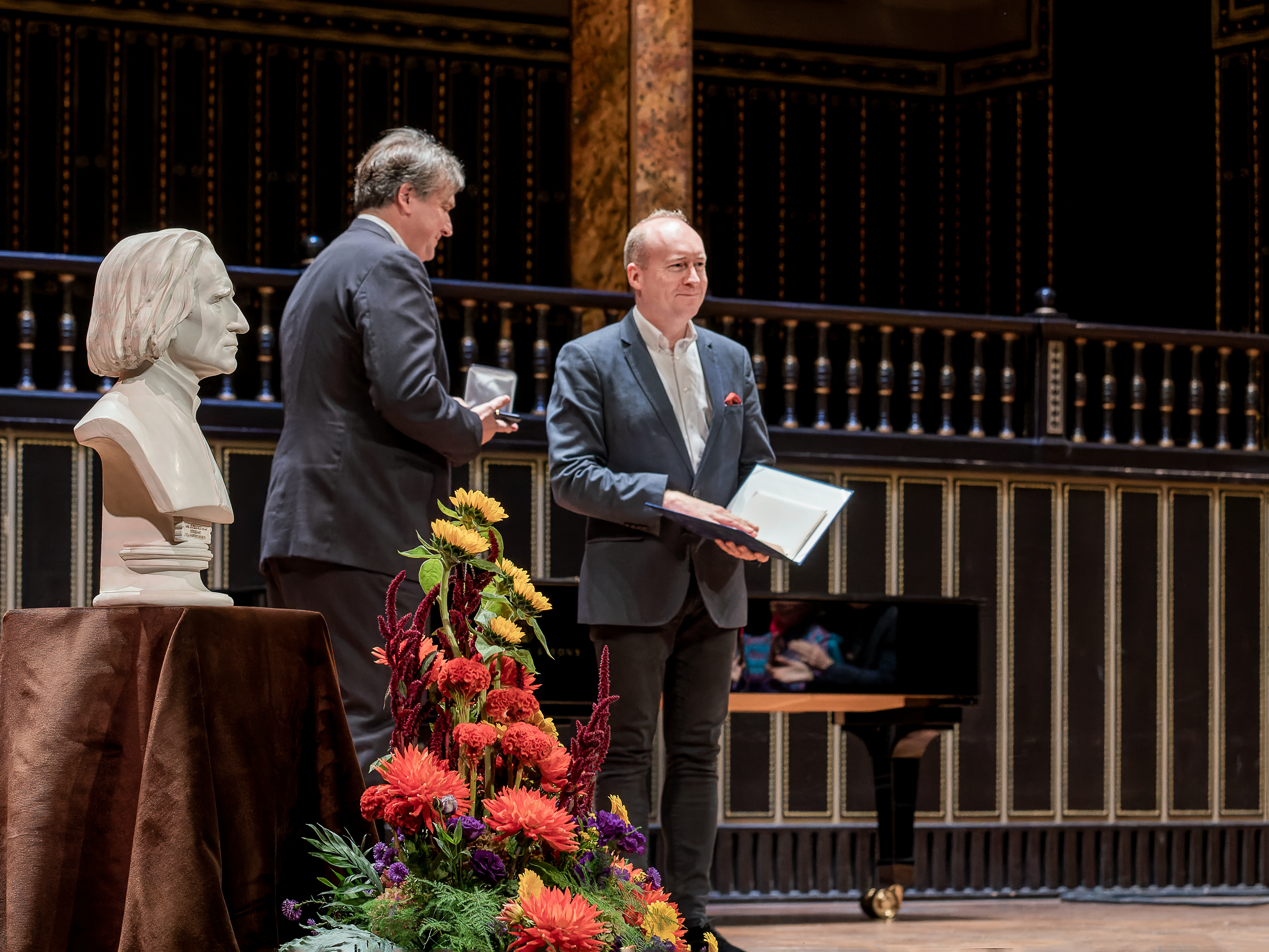 Nemzetközi sikert aratott Goran Filipec zongoraművész Kodály Filharmonikusokkal közösen készített Liszt-lemeze