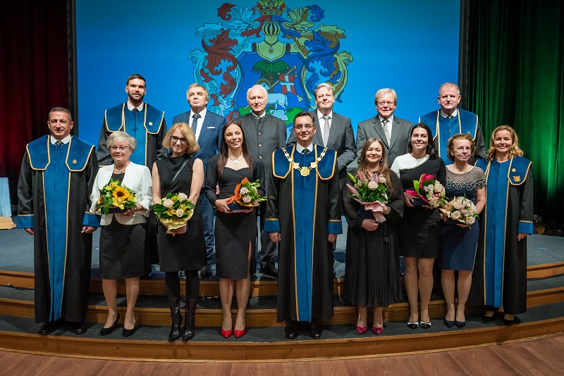Elismerések október 23. alkalmából