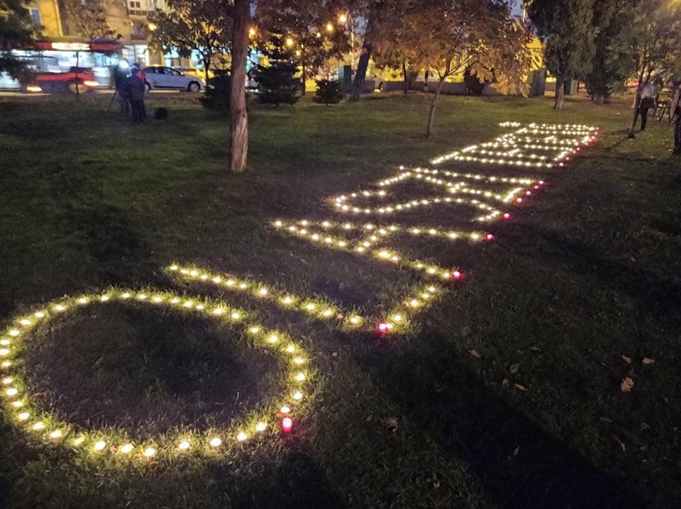 Gyertyás megemlékezés Mindenszentek napján az Olaszi temetőben