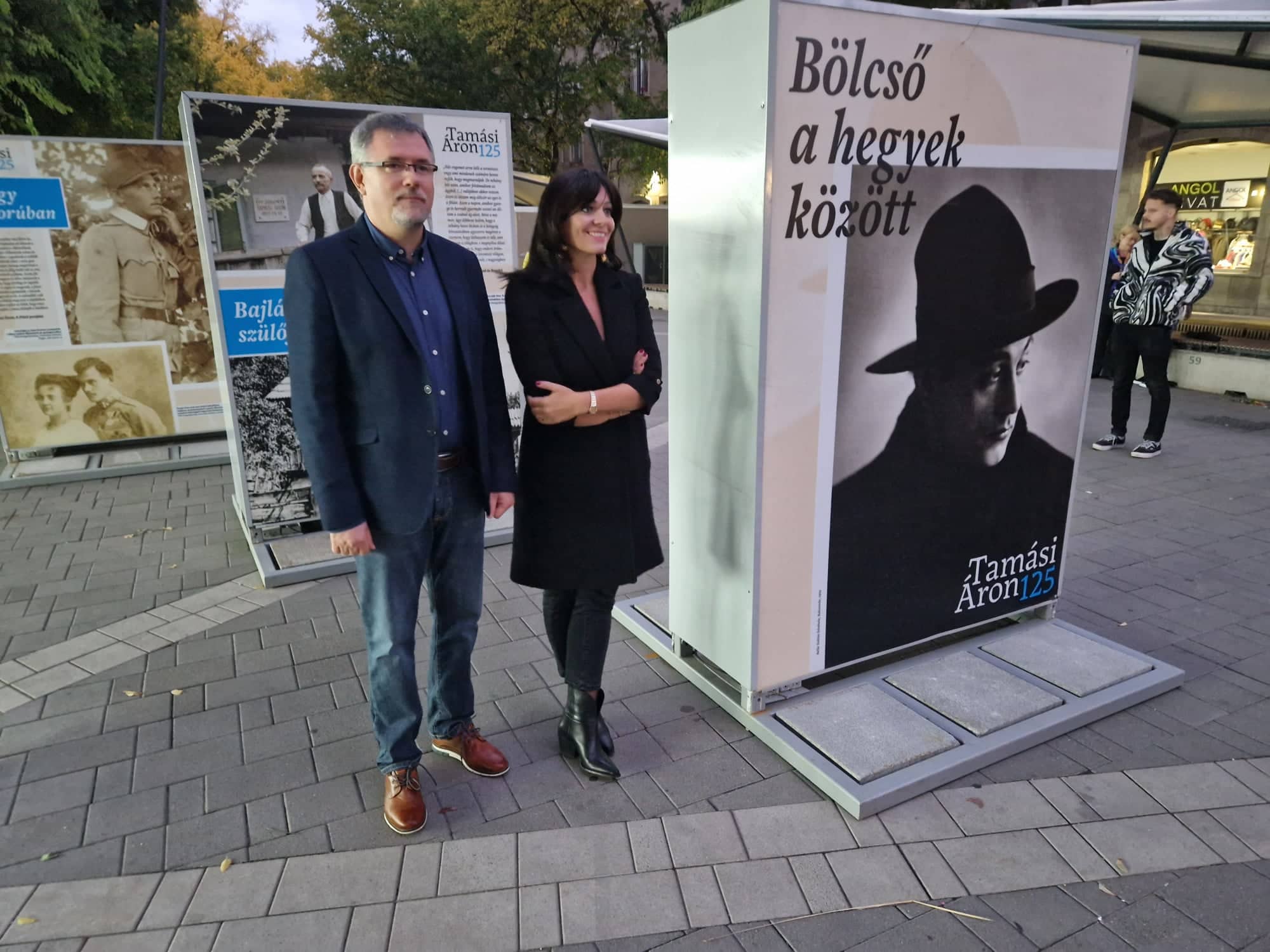 Debrecenbe érkezett a Bölcső a hegyek között ? Tamási Áron 125 című kiállítás