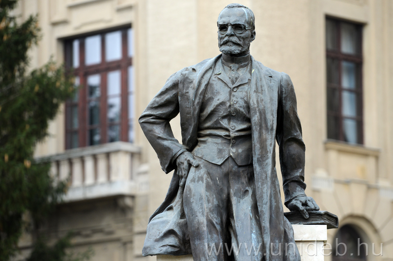 Megemlékezés Tisza István szobránál