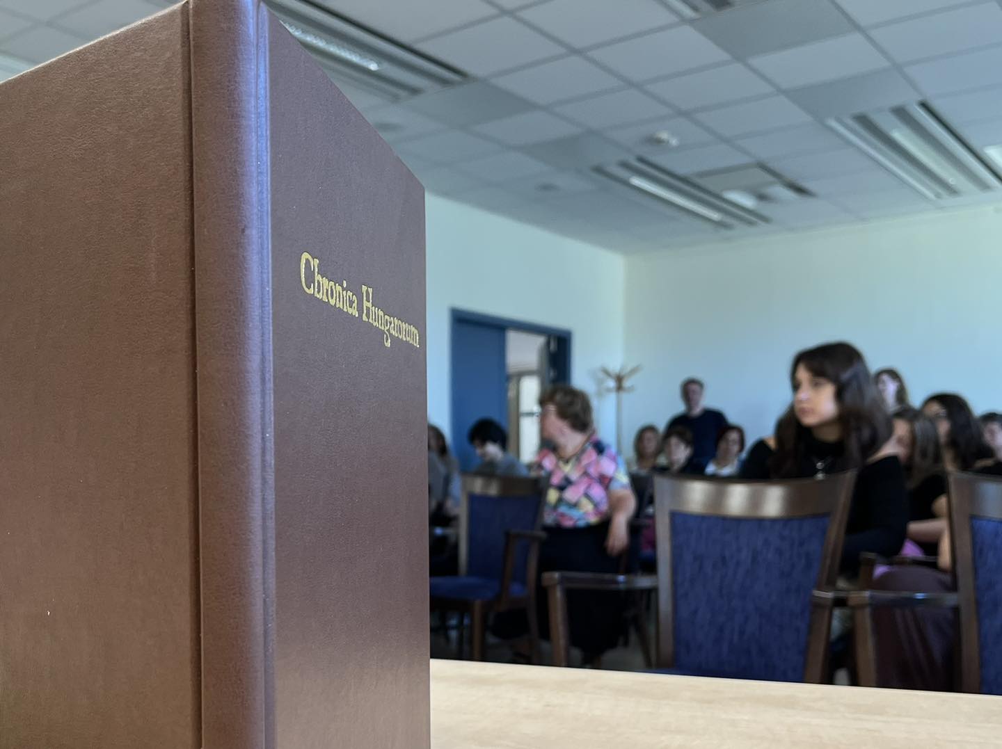 Debrecen után Nagyváradon is bemutatják az 550 éves Budai krónikát
